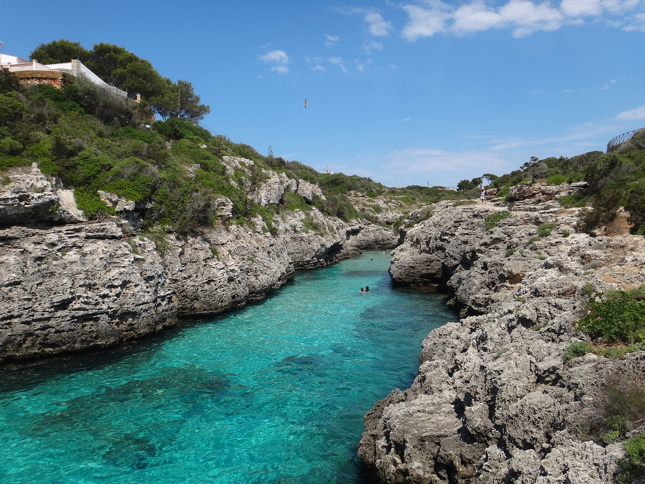 menorca, bay, turquoise-2325268.jpg